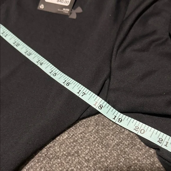 Men’s Under Armour Tech 2.0 Black Long Sleeve 1/2 zip {Medium} - Picture 8 of 8